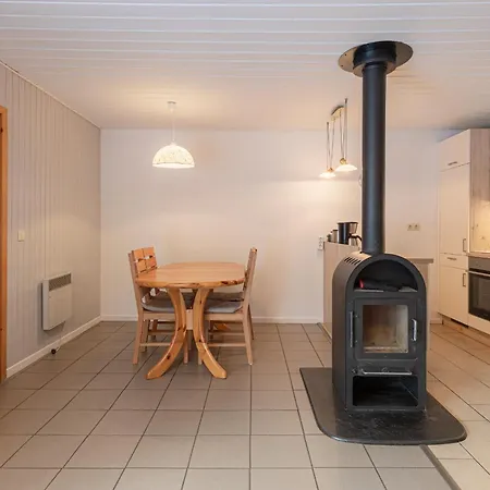 Moewe 211 Holiday home *